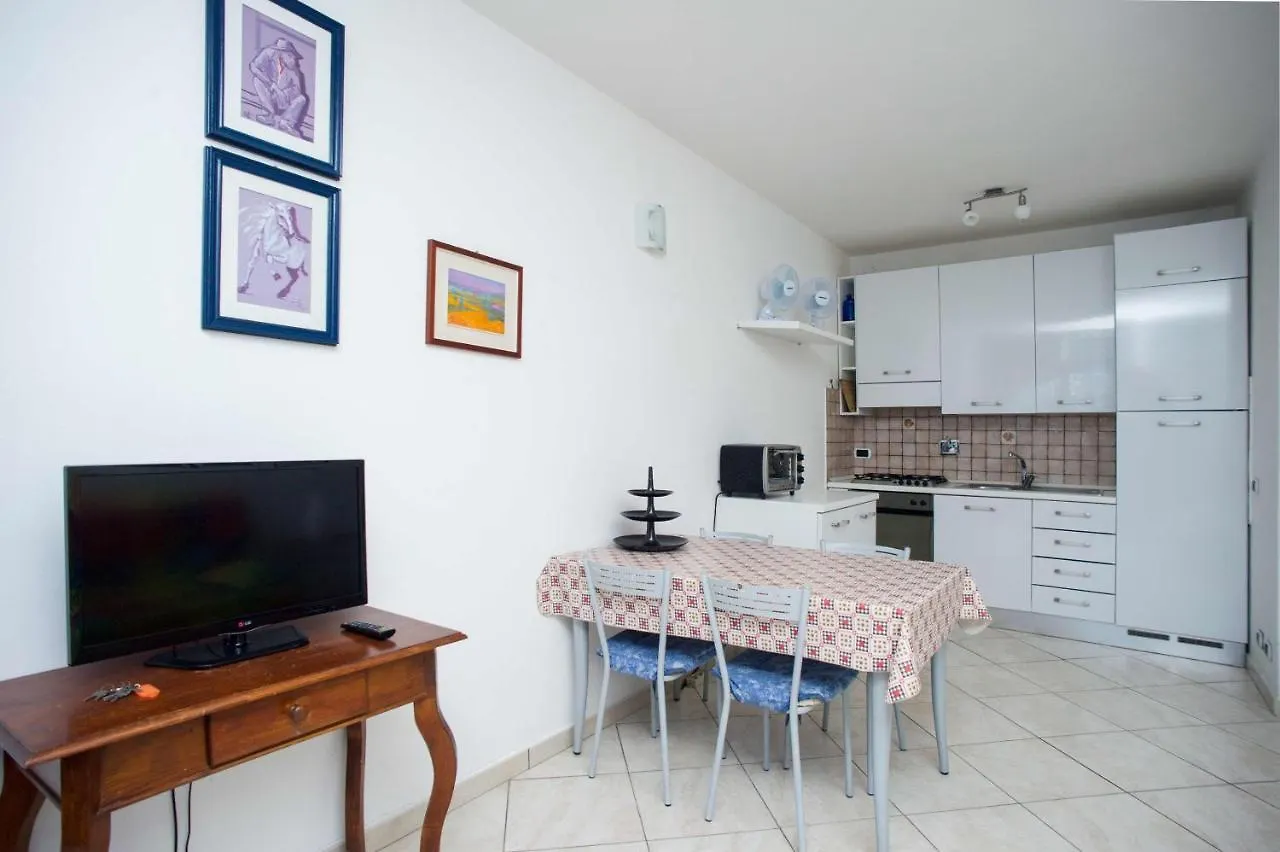 Apartment Appartamenti La Paolina