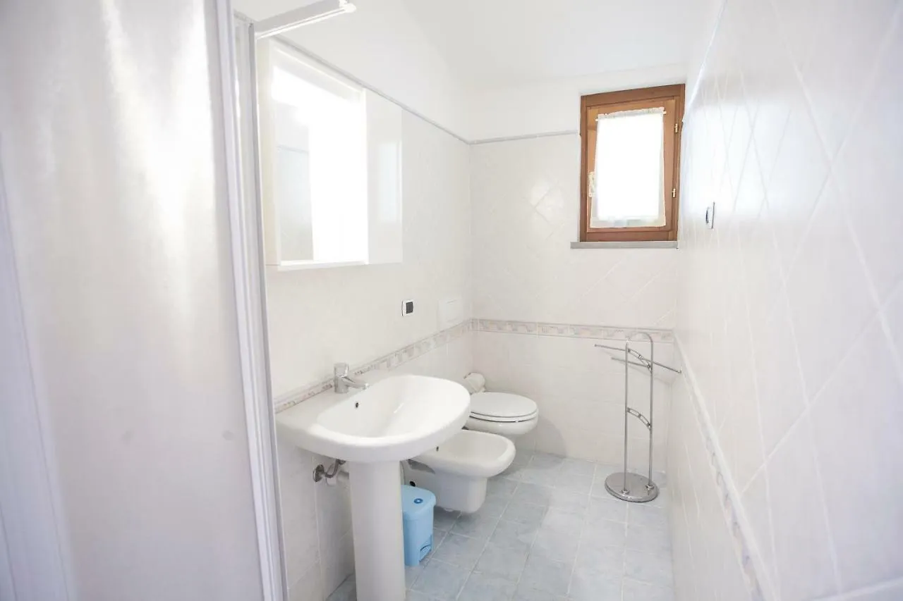 Apartment Appartamenti La Paolina
