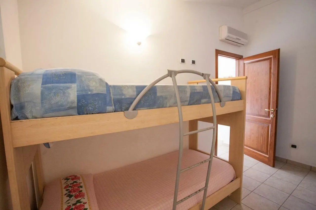 Apartment Appartamenti La Paolina Italy